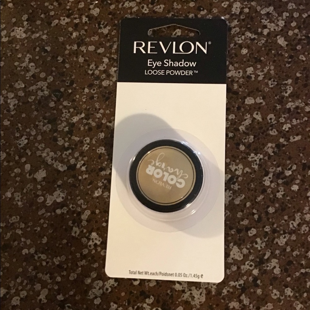 REVLON EYESHADOW WITH FREE GIFT